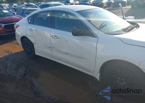 2015 Nissan Altima 2.5 S из США, поврежденный, VIN 1N4AL3AP4FN389008